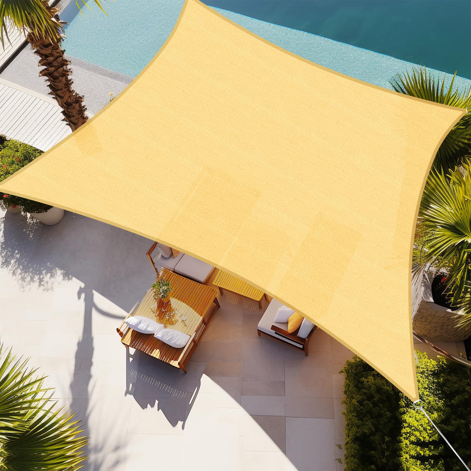 Shade&Beyond vista frontal del toldo rectangular mostrando el color arena y forma