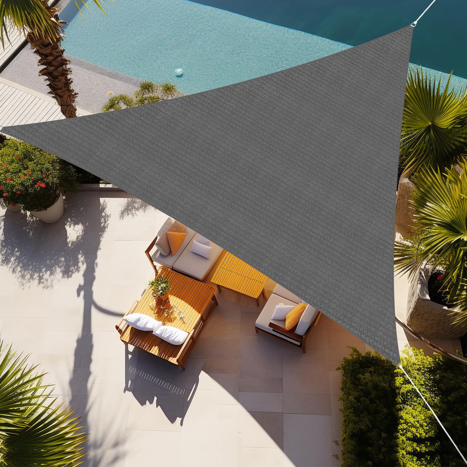 Shade&Beyond vela triangular frontal mostrando forma y color gris oscuro para sombra