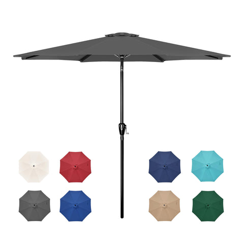 Simple Deluxe vista frontal de la sombrilla 9' protegiendo mesa y sillas