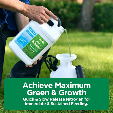 Simple Lawn Solutions persona aplicando con pulverizador en jardín