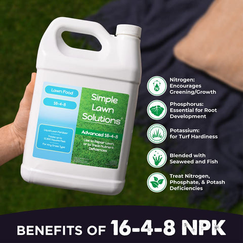 Simple Lawn Solutions etiqueta con ingredientes y NPK visible para referencia rápida