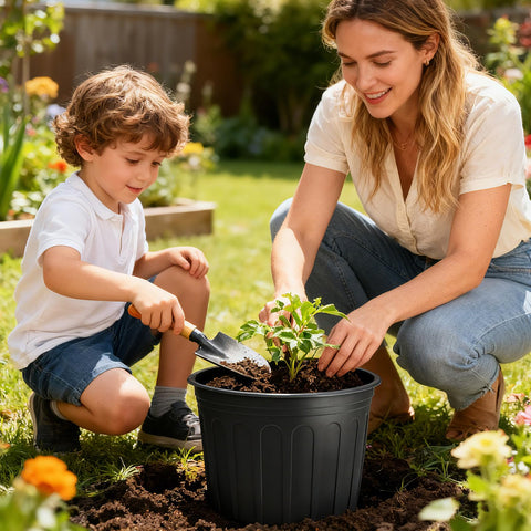 SLMKHHU maceta en uso en jardín con planta, útil para cultivo y trasplante cómodo
