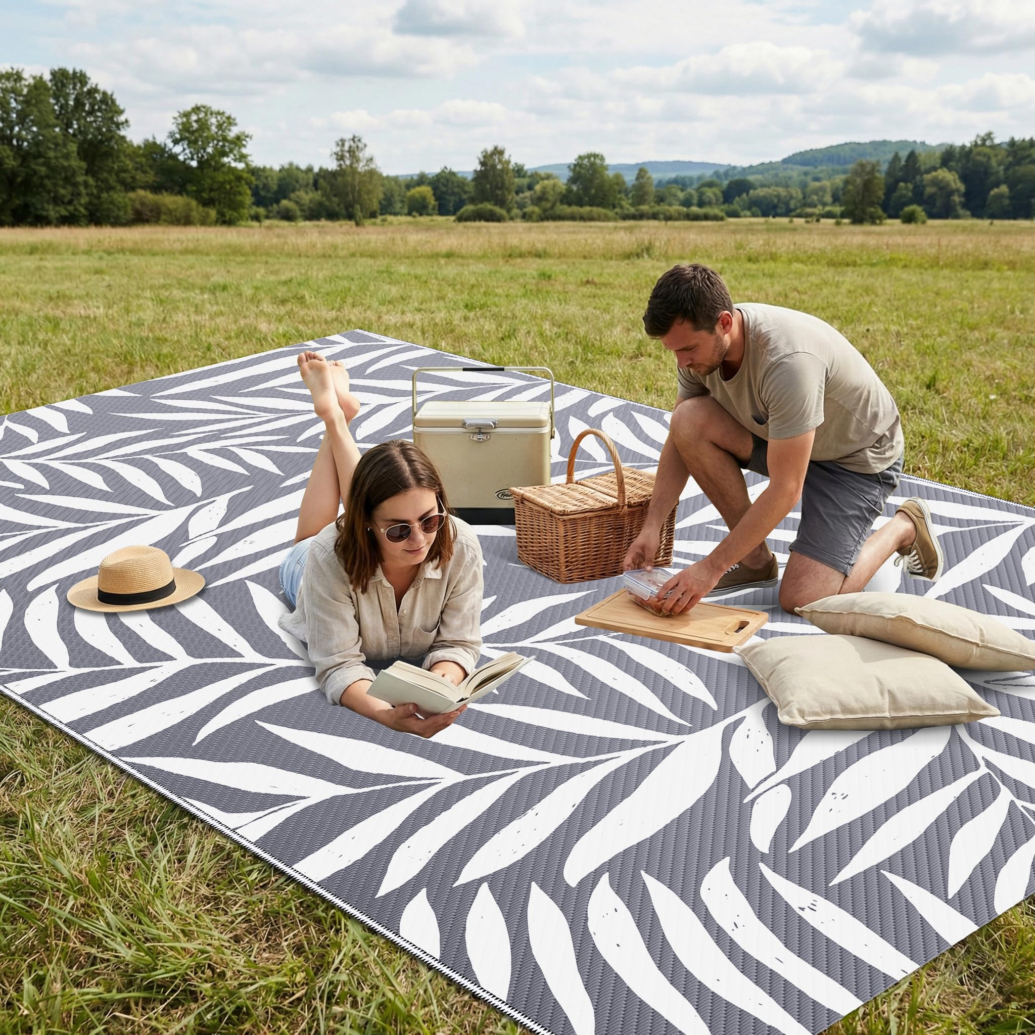 Smiry alfombra en picnic ilustrando confort y protección contra humedad
