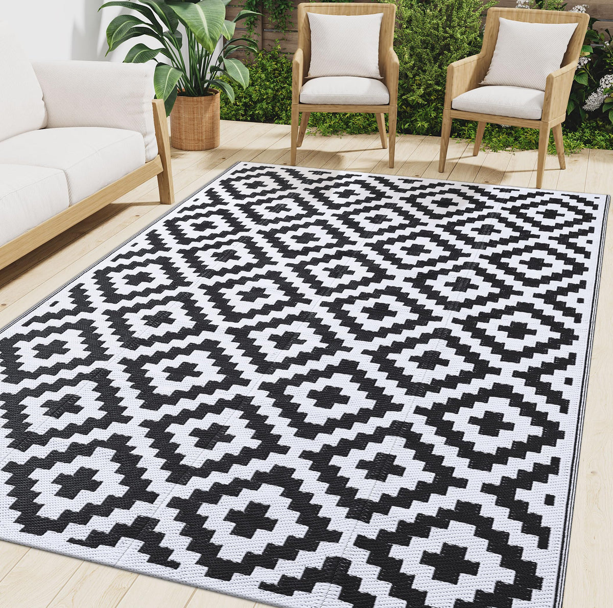 Smiry alfombra exterior vista frontal con patrón boho y beneficio estético