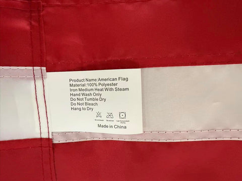 SolarStar bandera en entorno festivo ideal para ocasiones patrióticas