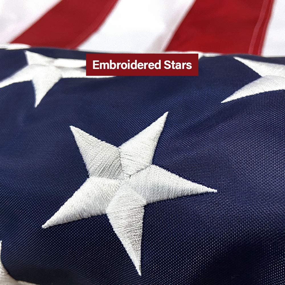 SolarStar detalle de estrellas bordadas con acabado nítido y duradero
