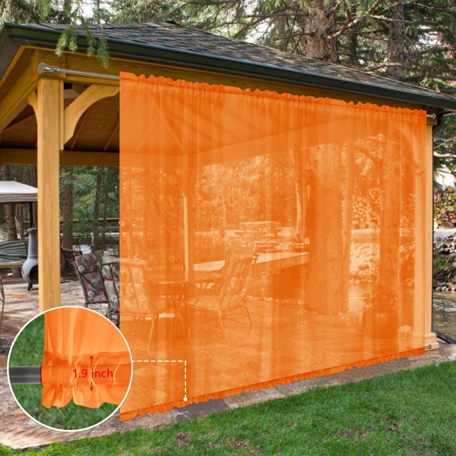 SpaceDresser cortina instalada en gazebo mostrando uso exterior elegante