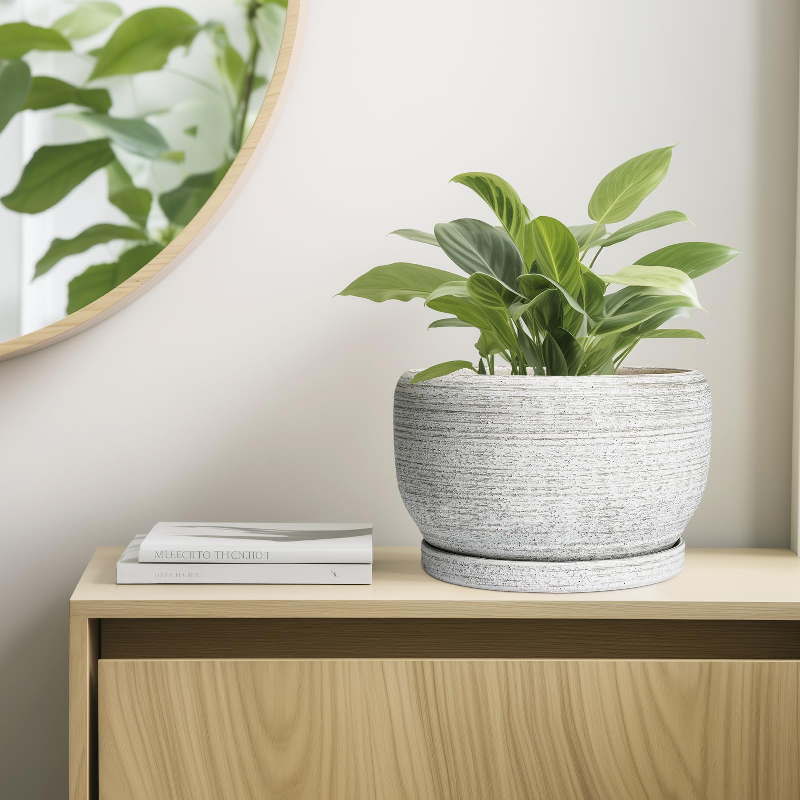 SQOWL macetero en balcón con plantas mostrando integración estética