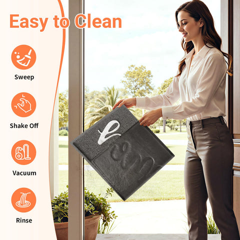 StepLively felpudo junto a zapato para mostrar escala y cobertura
