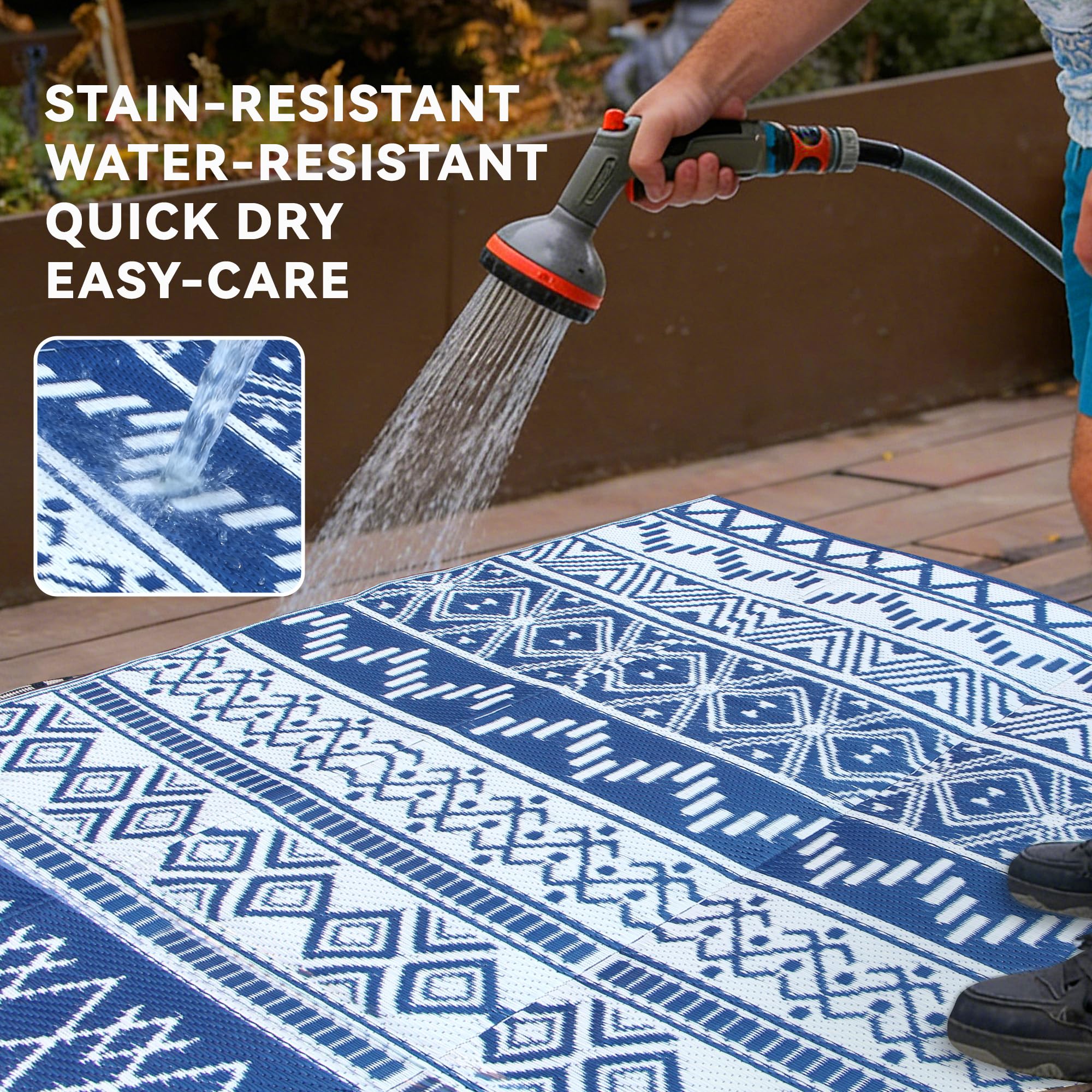 Strickland Home alfombra colocada en patio demostrando uso exterior cómodo