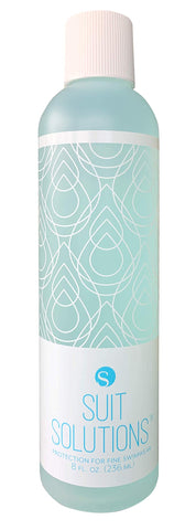 Summer Solutions envase frontal mostrando protector líquido y beneficio para trajes de baño