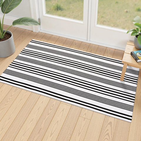 sungea felpudo junto a puerta para comparar tamaño 2'x4.3', ajuste ideal