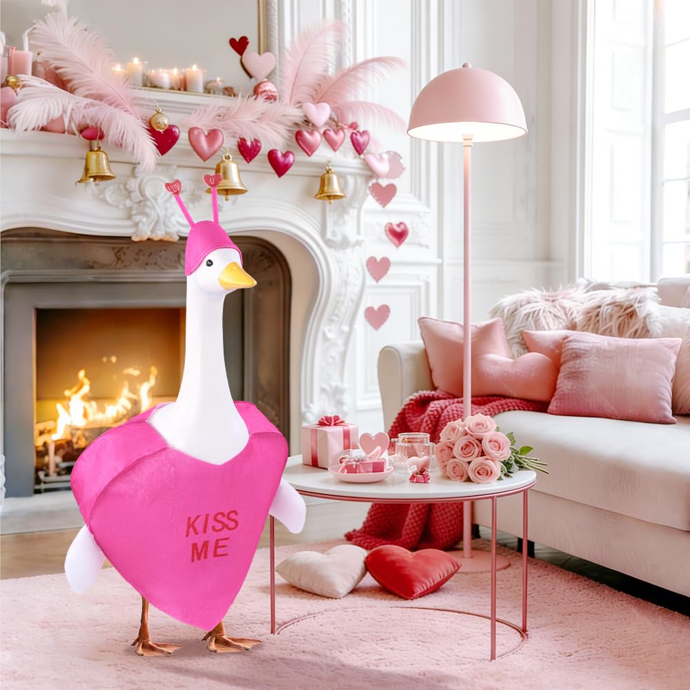 Teeanzo detalle de corazón estampado que resalta el motivo romántico