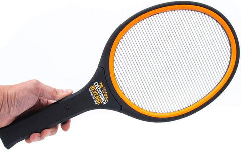 The Executioner raqueta en uso interior rechazando mosquitos, control sin químicos