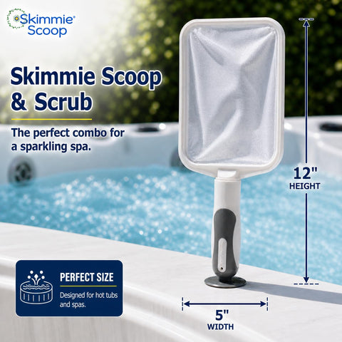 The Skimmie en uso en spa retirando hojas para agua más clara