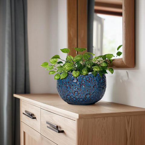 Thirtypot maceta ambientada en salón moderno para mejorar estética interior