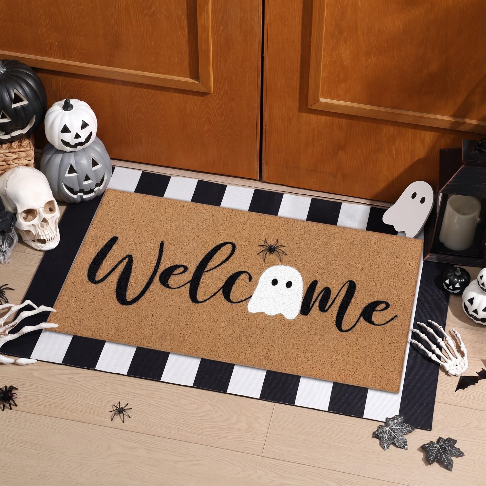 Tinideya detalle de letras "Welcome" destacando diseño claro