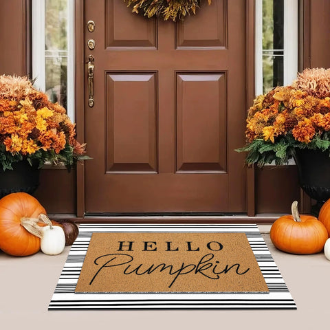 Tinideya detalle del felpudo con calabaza mostrando claridad del estampado y bienvenida