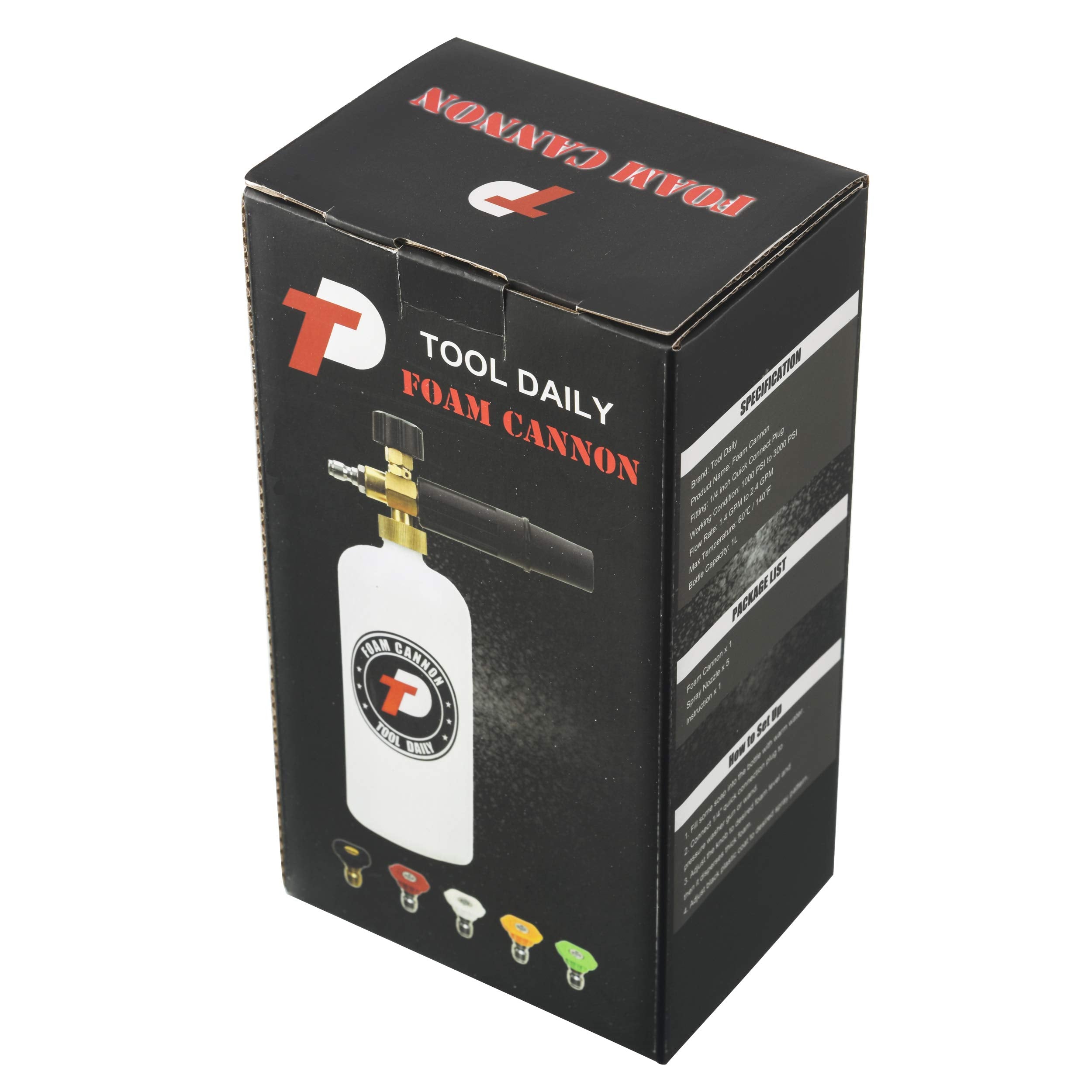 Tool Daily lanza de espuma en uso lavando un automóvil para limpieza profunda
