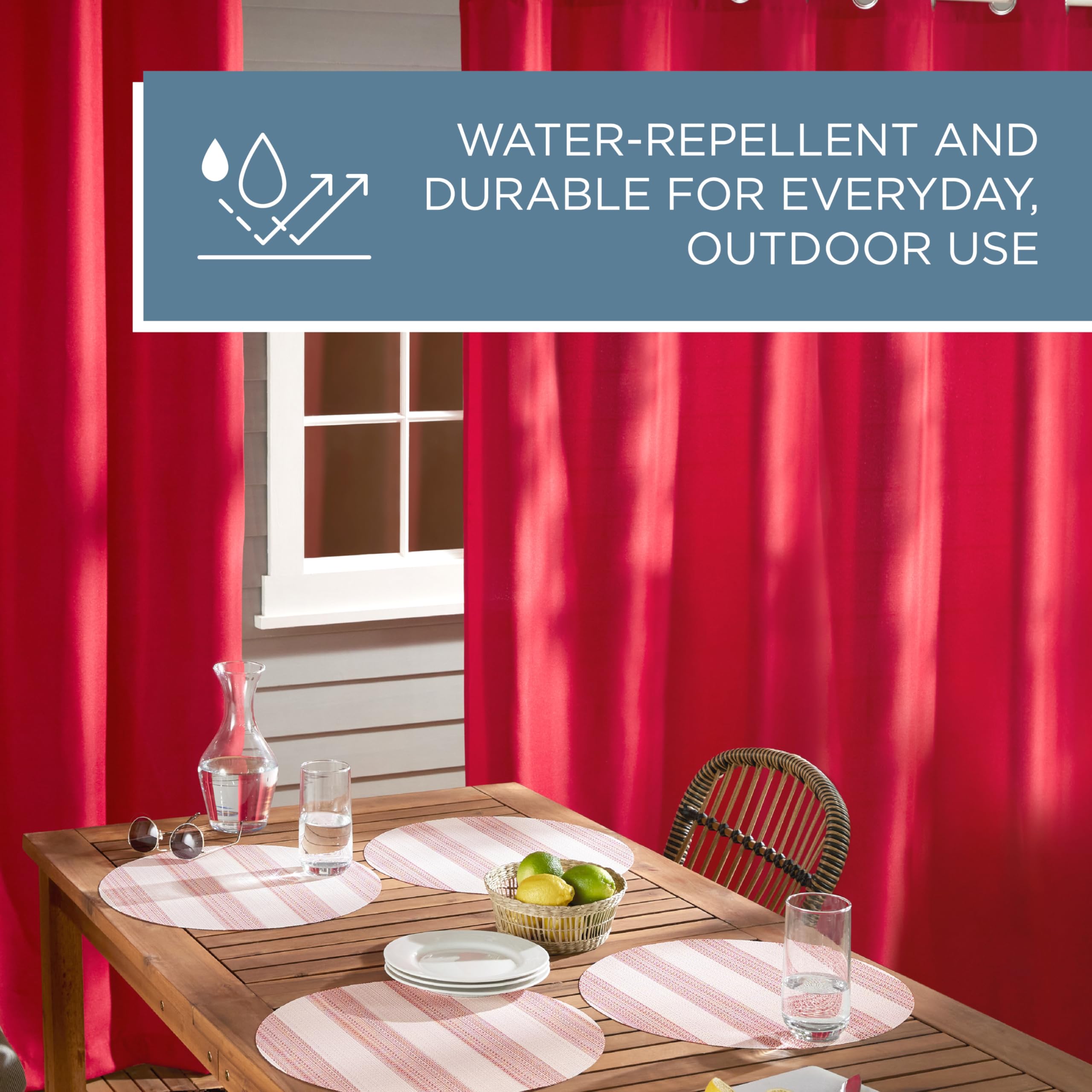 TOWN & COUNTRY BASICS cortina en salón interior aportando color y filtrado de luz