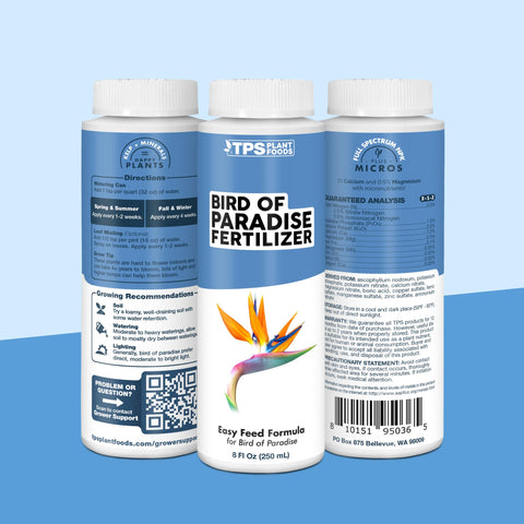 TPS NUTRIENTS producto en entorno de patio con plantas tropicales, beneficio: apto para exteriores