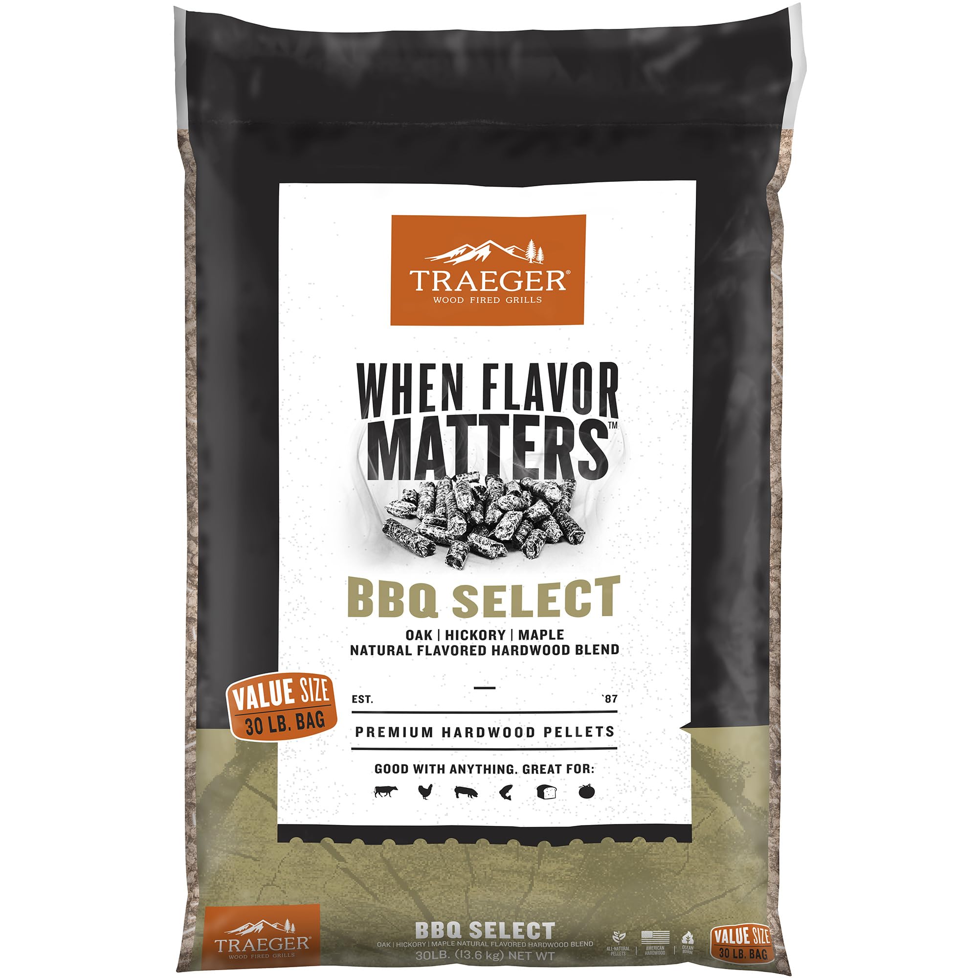 Traeger bolsa frontal 30 lb mostrando marca y peso, facilita almacenamiento