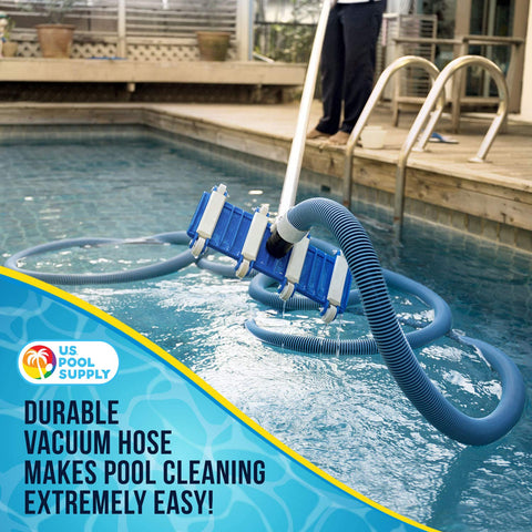 U.S. Pool Supply manguera en uso en piscina mejorando limpieza y succión