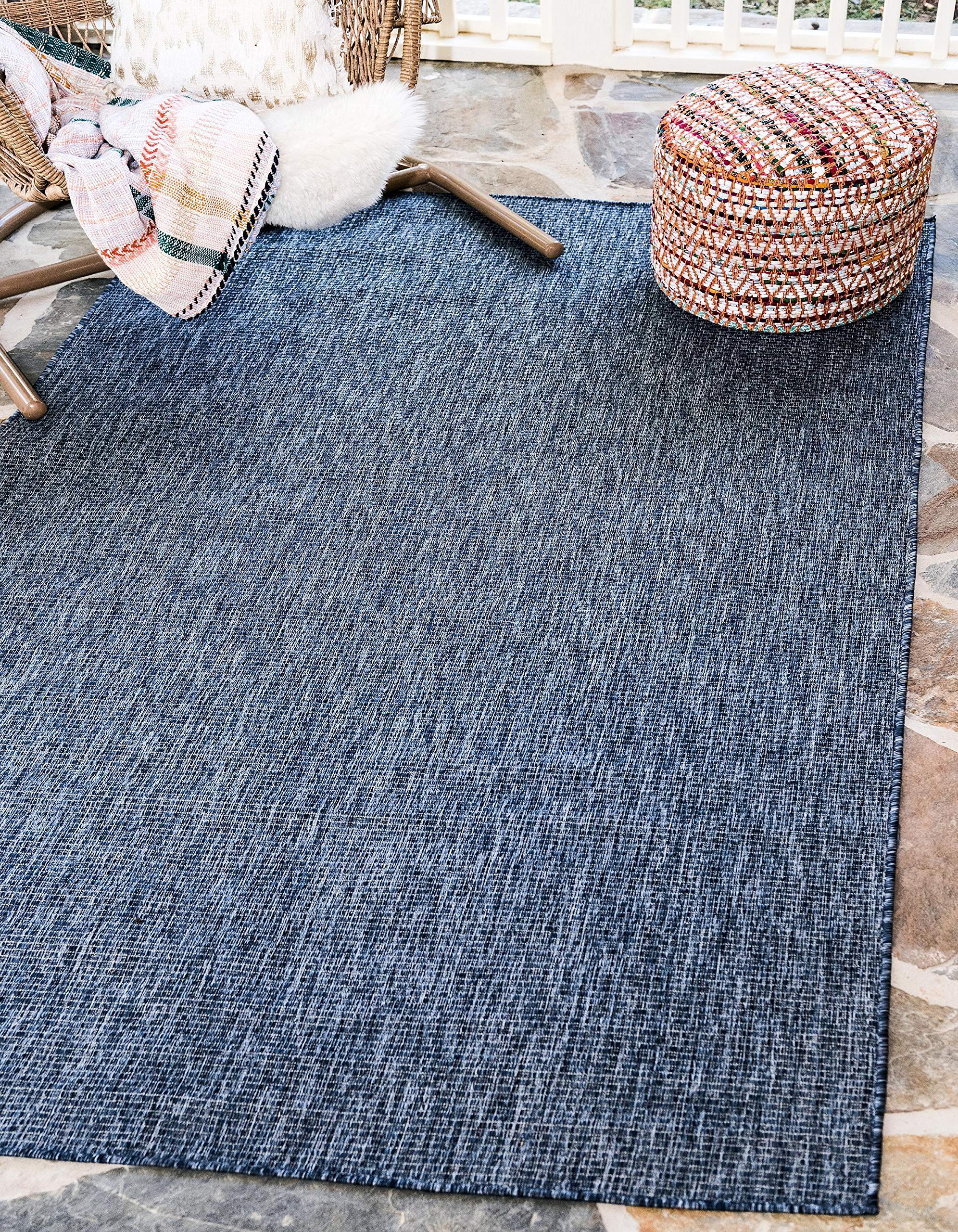 Unique Loom comparación de tamaño junto a mesa, ayuda a elegir medida