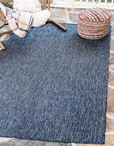 Unique Loom comparación de tamaño junto a mesa, ayuda a elegir medida