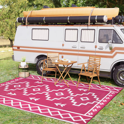 Uphome alfombra en patio junto a piscina, resistente al sol y al agua