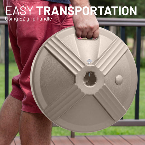 US Weight base colocada junto a una mesa de patio mostrando compatibilidad