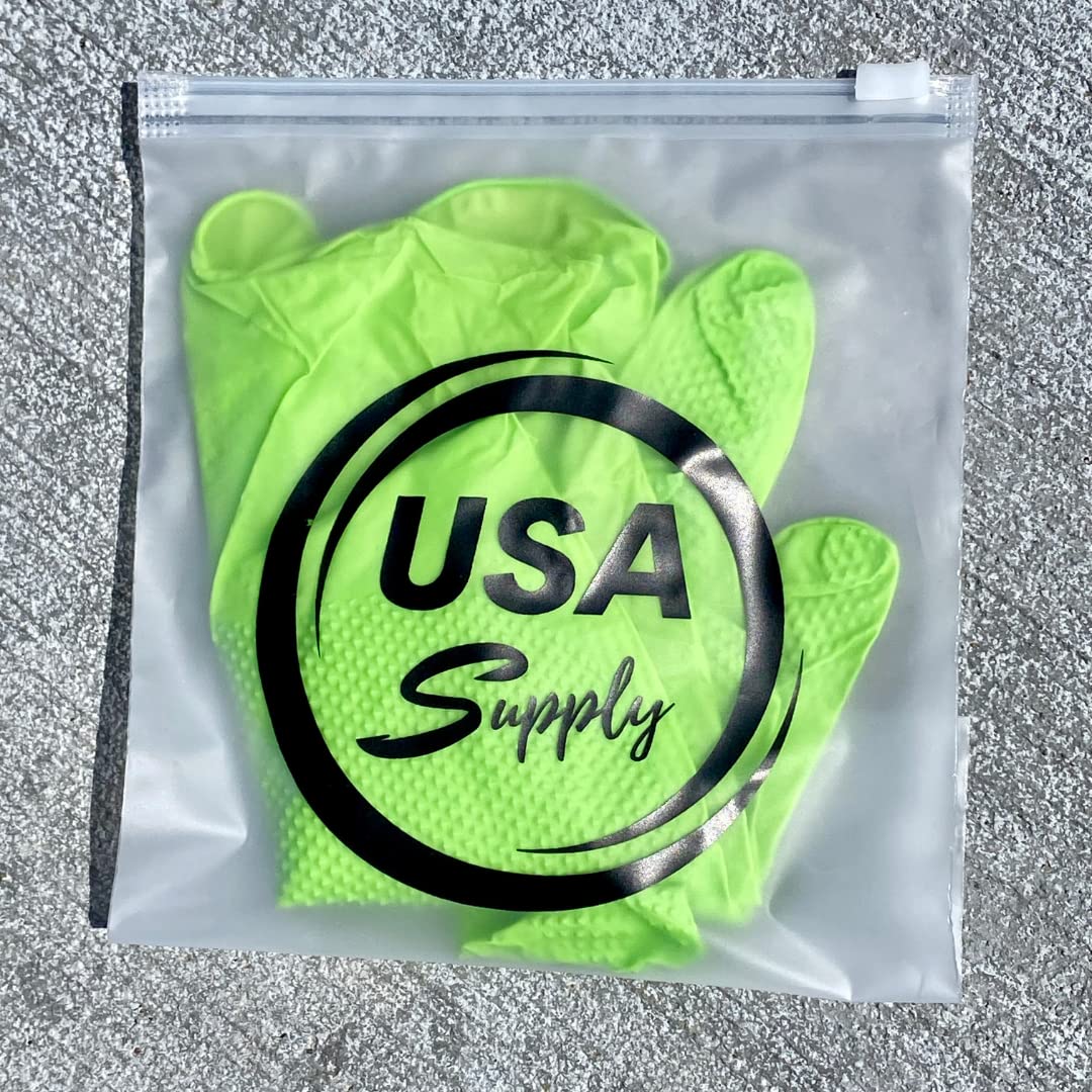 Guantes químicos USA Supply con Resist Technology en primer plano protegiendo manos durante aplicación