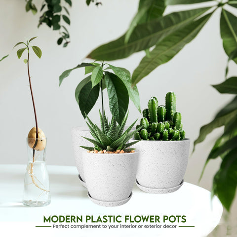 Utopia Home macetas en ambiente de salón aportando estilo y frescura