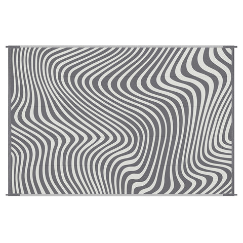 Vaukki alfombra comparada con una silla para apreciar dimensiones 6x9