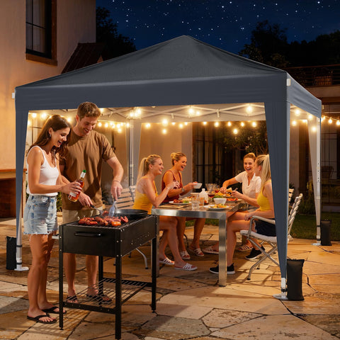 Vinabilia comparación de tamaño con persona mostrando escala real