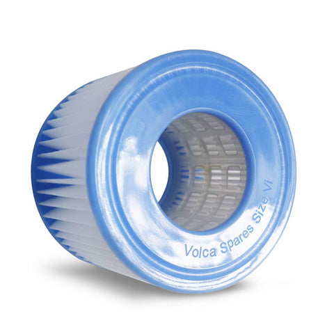 Spa en uso con cartucho Volca Spares instalado, mantiene agua limpia