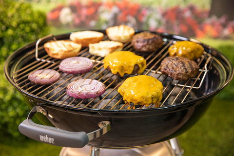 Weber Jumbo Joe rejilla de acero, superficie duradera para asar