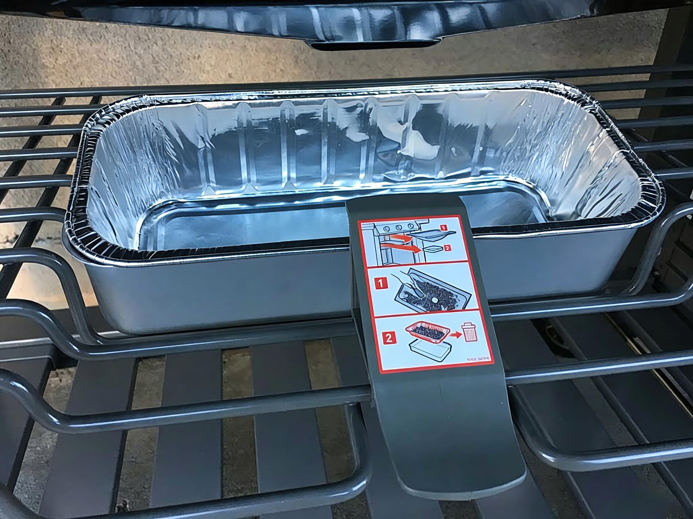 WEBROIL bandeja junto a regla para verificar medidas exactas