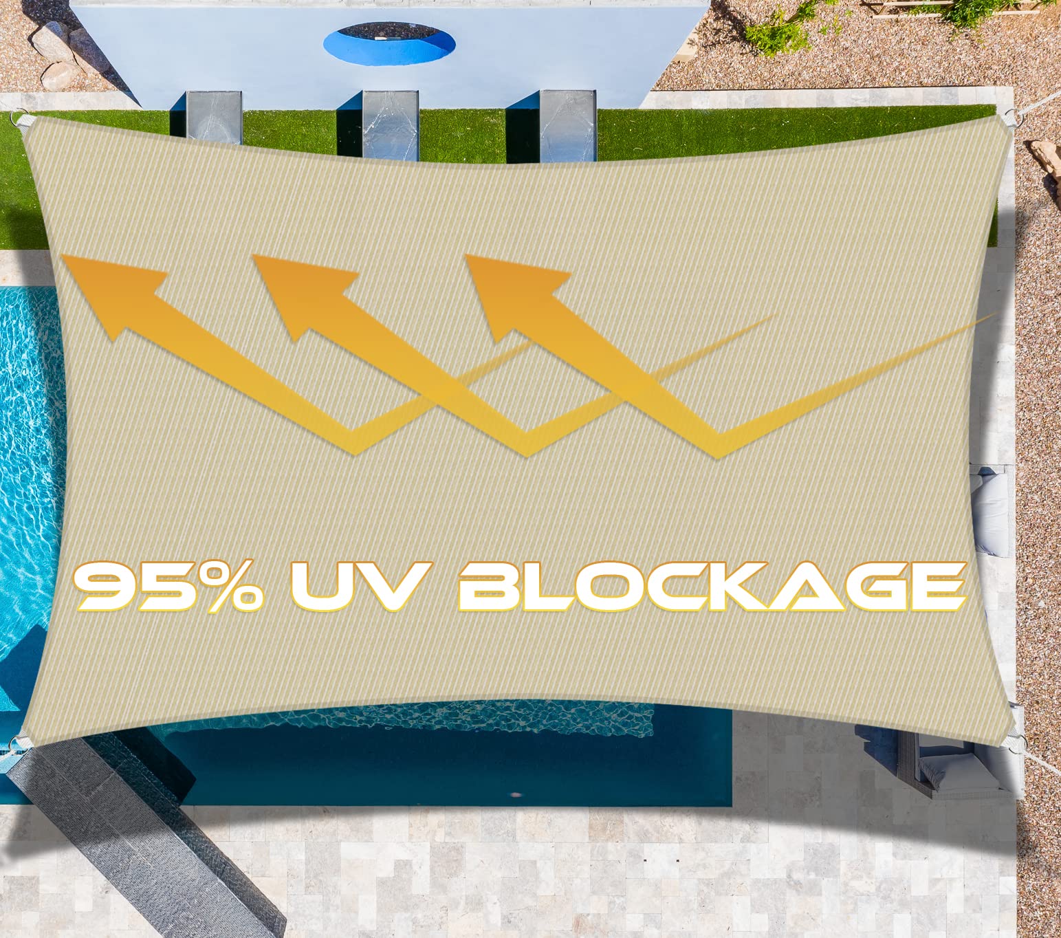 Windscreen4less vela sobre área de piscina reduciendo exposición solar directa