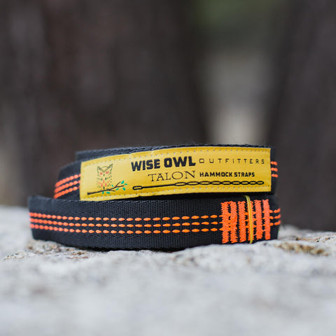 Wise Owl Outfitters comparación de tamaño plegado que facilita transporte