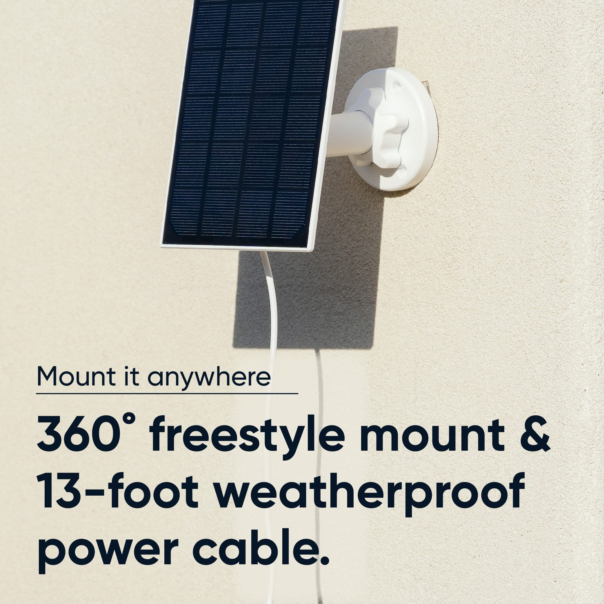 WYZE panel instalado junto a Wyze Cam Outdoor mostrando alimentación continua