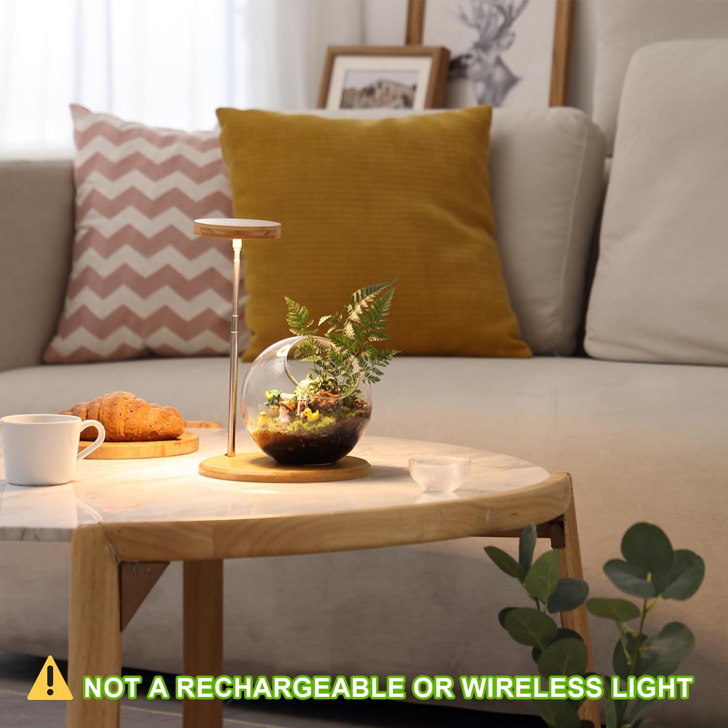 yadoker lámpara iluminando plantas en escritorio para crecimiento constante