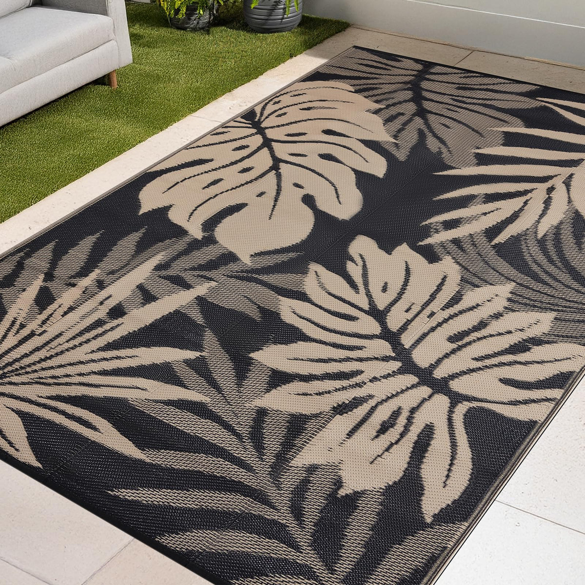YONILE alfombra exterior frontal mostrando patrón y colores resistentes