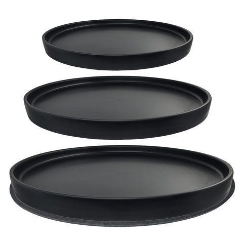 Yukfona plato cerámico frontal mostrando acabado negro y protección de superficies