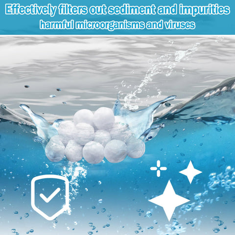 Bolas ZeeDix filtrando agua en piscina para nadar más clara